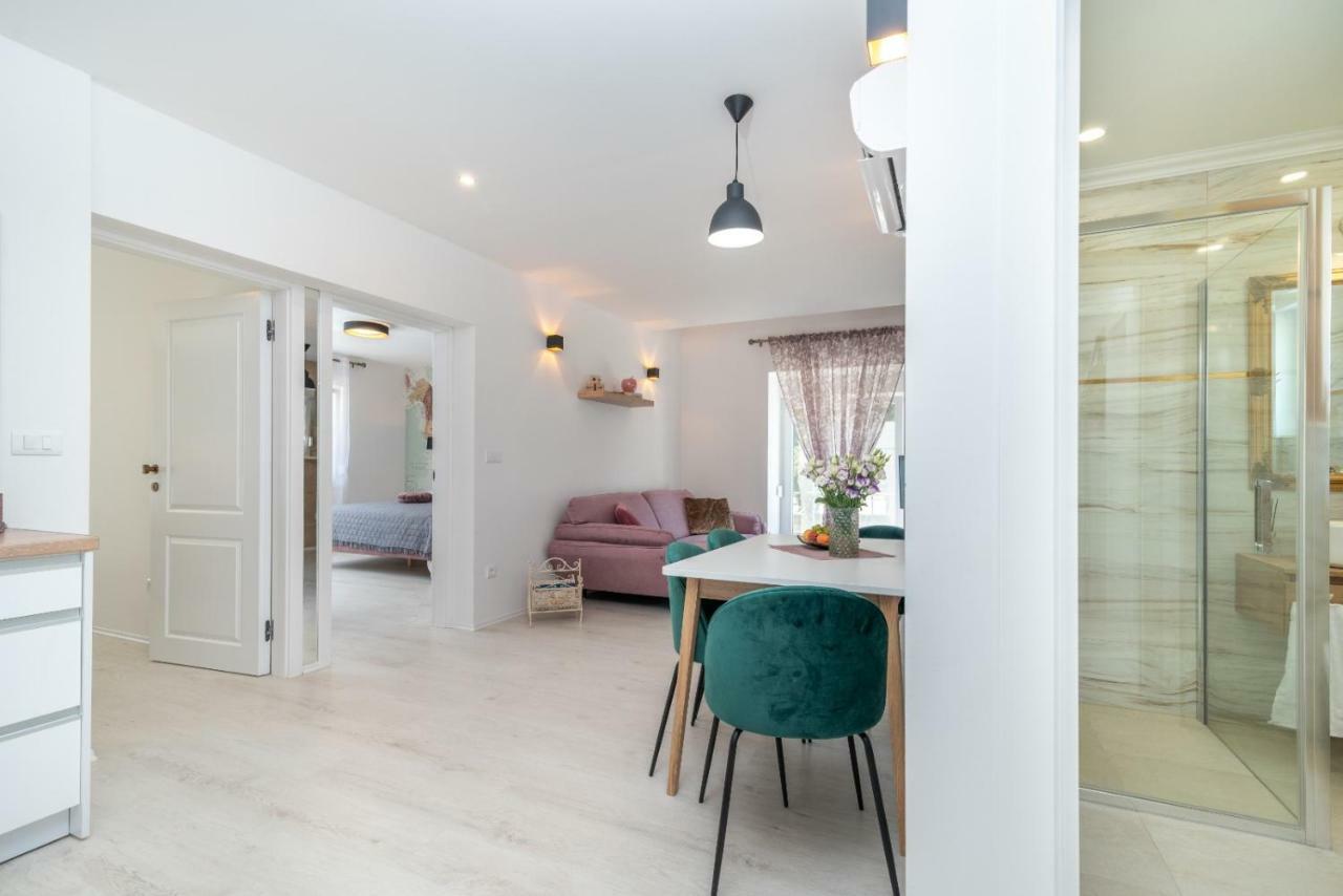 Apartment Aron Trogir Exterior foto